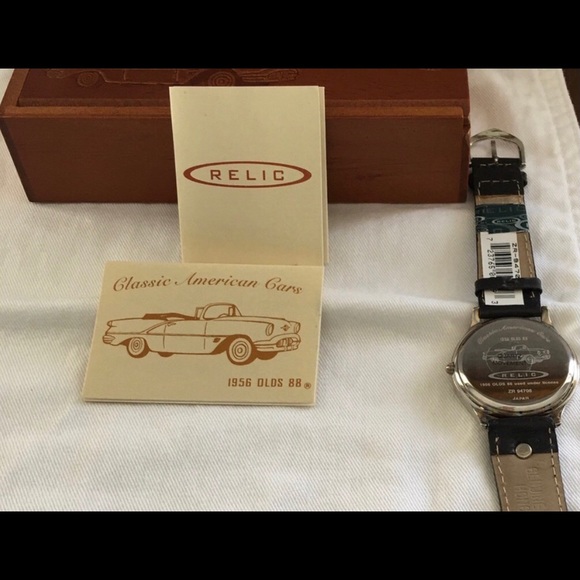 Vintage Fossil/Relic 1956 Olds 88 NWT - Picture 3 of 7